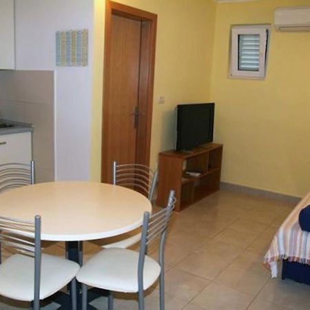 מאקרסקה Apartments Sini מראה חיצוני תמונה